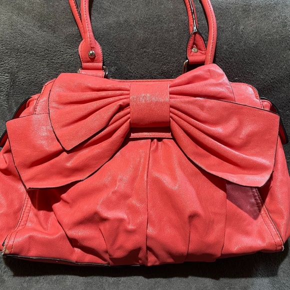 Pink Handbag with Large Bow - Picture 1 of 3